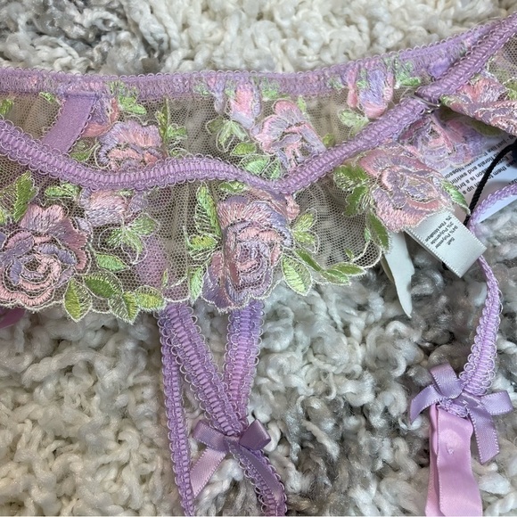 For Love and Lemons Lavender/Pink Floral Garter small - Picture 11 of 12